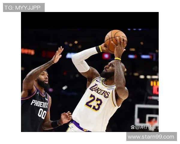 湖人队挑战太阳队 力拼季后赛席位 争夺激烈胜负难测