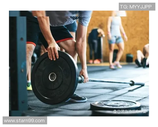 科学健身：从基础训练到高效增肌的全面攻略与实用技巧